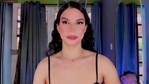 Snapshot of gatitavenecis1 chatting on January 11, 2025, 12:50 pm Vnecis Marn online show from January 11, 2025, 12:50 pm