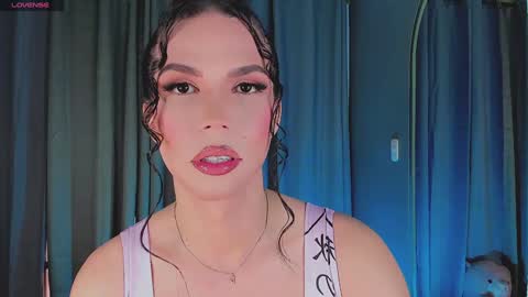 Snapshot of gatitavenecis1 chatting on January 12, 2025, 12:12 pm Vnecis Marn online show from January 12, 2025, 12:12 pm