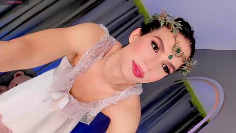 Snapshot of gatitavenecis1 chatting on January 27, 2025, 12:22 am Vnecis Marn online show from January 27, 2025, 12:22 am