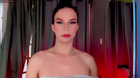 Snapshot of gatitavenecis1 chatting on February 2, 2025, 4:00 pm Vnecis Marn online show from February 2, 2025, 4:00 pm