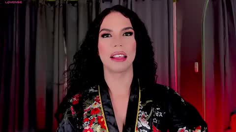 Snapshot of gatitavenecis1 chatting on February 4, 2025, 5:23 pm Vnecis Marn online show from February 4, 2025, 5:23 pm