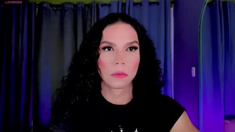 Snapshot of gatitavenecis1 chatting on February 11, 2025, 10:28 pm Vnecis Marn online show from February 11, 2025, 10:28 pm