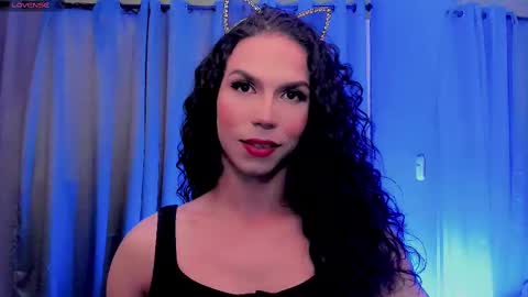 Snapshot of gatitavenecis1 chatting on February 26, 2025, 11:15 pm Vnecis Marn online show from February 26, 2025, 11:15 pm