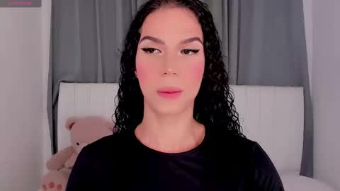 Snapshot of gatitavenecis1 chatting on September 14, 2025, 10:58 am Vnecis Marn online show from September 14, 2025, 10:58 am