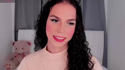 Snapshot of gatitavenecis1 chatting on September 25, 2025, 4:11 pm Vnecis Marn online show from September 25, 2025, 4:11 pm