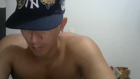 gattitosexy_95 online show from September 19, 2025, 12:45 am