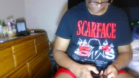 Snapshot of gawdzkumn chatting on December 16, 2025, 5:18 pm GaWdZKuMn online show from December 16, 2025, 5:18 pm