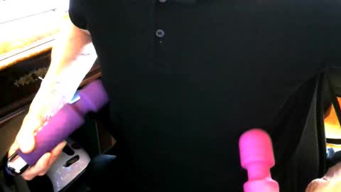 gay slave on cam online show from November 12, 2025, 9:21 am