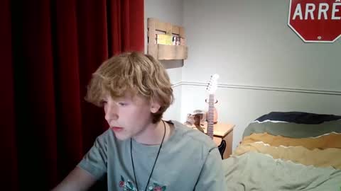 Snapshot of gayblondboy chatting on October 25, 2025, 11:10 pm gayblondboy online show from October 25, 2025, 11:10 pm