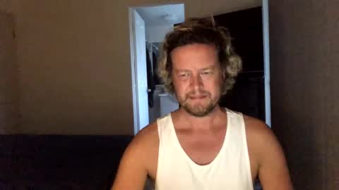 gcsurfer81 online show from January 22, 2025, 8:29 am