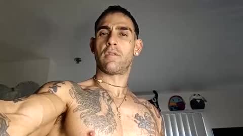 Snapshot of geekedoutlabs chatting on October 25, 2025, 2:46 pm Zanecubano online show from October 25, 2025, 2:46 pm