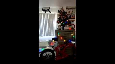 Snapshot of geekedoutlabs chatting on December 4, 2025, 7:11 pm Zanecubano online show from December 4, 2025, 7:11 pm