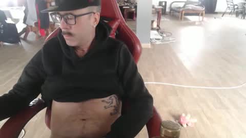 Snapshot of geequality99 chatting on November 30, 2025, 1:15 pm geequality99 online show from November 30, 2025, 1:15 pm