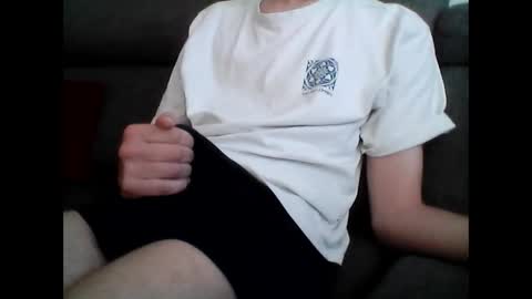 Snapshot of geil123569551 chatting on April 21, 2026, 4:01 pm geil123569551 online show from April 21, 2026, 4:01 pm