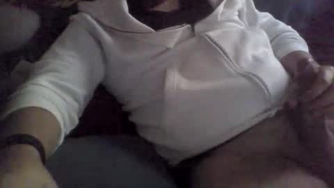 Snapshot of geiser091 chatting on November 4, 2025, 8:46 am geiser091 online show from November 4, 2025, 8:46 am