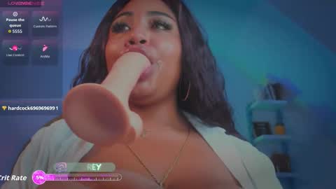 Snapshot of geminis_grey chatting on October 4, 2025, 12:30 am Geminis online show from October 4, 2025, 12:30 am