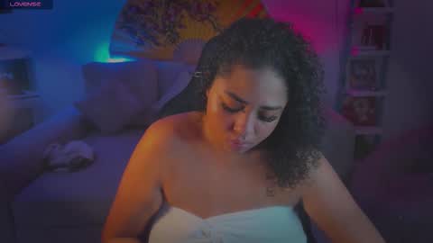 Snapshot of geminis_grey chatting on November 10, 2025, 12:42 am Geminis online show from November 10, 2025, 12:42 am