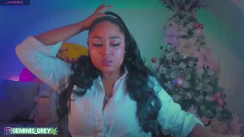 Snapshot of geminis_grey chatting on December 21, 2025, 5:03 am Geminis online show from December 21, 2025, 5:03 am