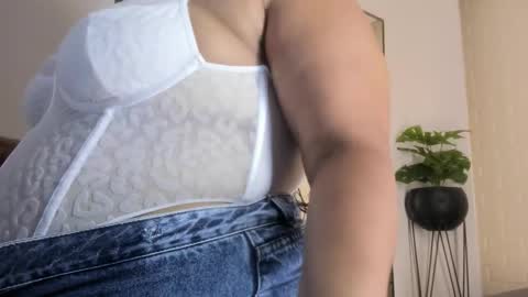 Snapshot of geminis_muentes chatting on November 20, 2025, 7:02 pm geminis muentes online show from November 20, 2025, 7:02 pm