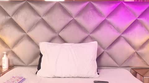 Maria  online show from September 20, 2025, 3:29 am