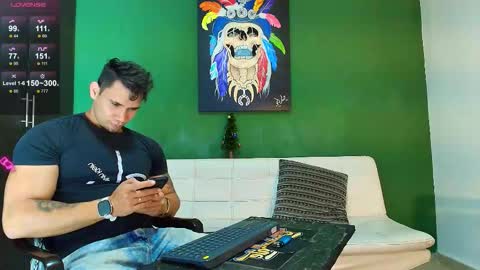 Snapshot of gendersonfit chatting on November 25, 2025, 10:32 pm gendersonfit online show from November 25, 2025, 10:32 pm