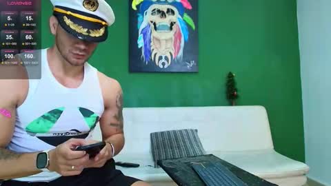 Snapshot of gendersonfit chatting on December 5, 2025, 2:25 pm gendersonfit online show from December 5, 2025, 2:25 pm