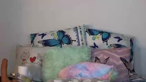 Snapshot of genesiszoe chatting on November 18, 2025, 9:41 pm Genesis online show from November 18, 2025, 9:41 pm