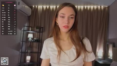 Amely  online show from November 5, 2025, 4:12 am