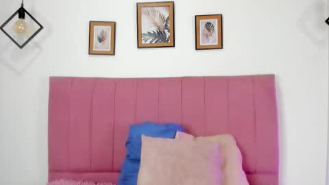 Sofia online show from September 9, 2025, 2:44 am