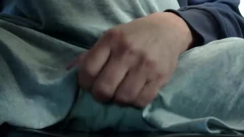 Snapshot of gent063 chatting on September 29, 2025, 12:21 pm gent063 online show from September 29, 2025, 12:21 pm