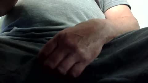 Snapshot of gent063 chatting on September 30, 2025, 12:10 pm gent063 online show from September 30, 2025, 12:10 pm