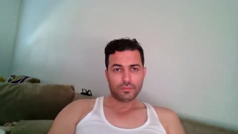 genteldevil online show from April 11, 2026, 2:21 pm