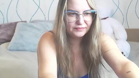 Snapshot of gentle69girl chatting on November 24, 2025, 6:35 am Alice online show from November 24, 2025, 6:35 am