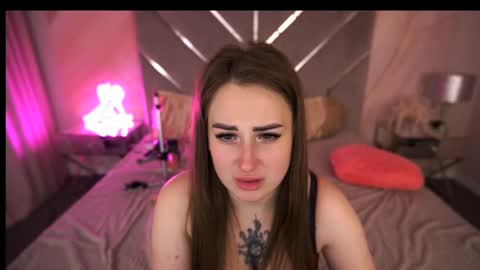 gentleadellee online show from February 24, 2025, 4:58 pm