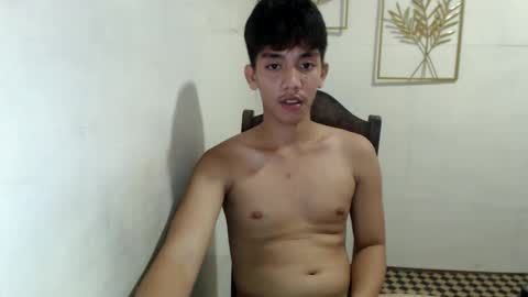 Snapshot of gentlemanlustx chatting on September 12, 2025, 2:28 pm Rayl online show from September 12, 2025, 2:28 pm