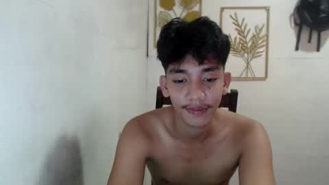 Snapshot of gentlemanlustx chatting on September 27, 2025, 2:27 am Rayl online show from September 27, 2025, 2:27 am
