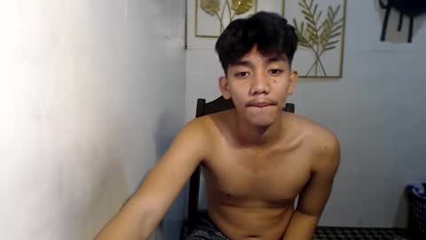 Snapshot of gentlemanlustx chatting on October 4, 2025, 5:33 pm Rayl online show from October 4, 2025, 5:33 pm