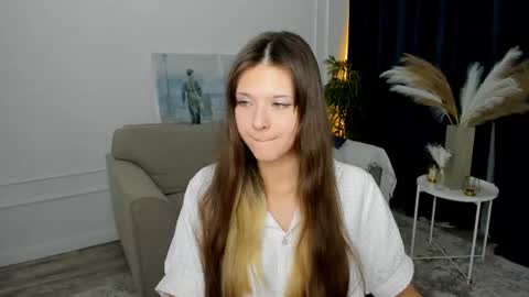 Snapshot of gentltease chatting on June 28, 2026, 7:31 pm Alice online show from June 28, 2026, 7:31 pm
