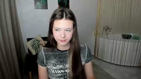 Snapshot of gentltease chatting on June 30, 2026, 7:37 pm Alice online show from June 30, 2026, 7:37 pm