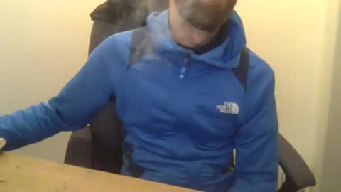 Snapshot of geon2xx chatting on December 1, 2024, 7:14 pm Geon online show from December 1, 2024, 7:14 pm