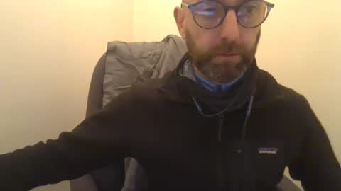 Snapshot of geon2xx chatting on January 23, 2025, 5:52 pm Geon online show from January 23, 2025, 5:52 pm