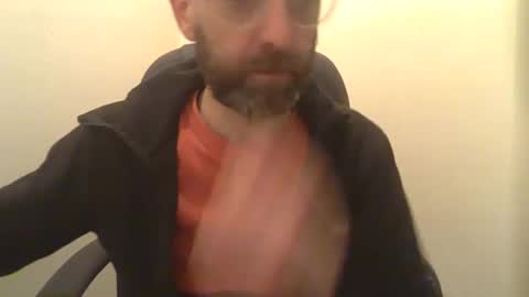 Snapshot of geon2xx chatting on February 6, 2025, 12:33 am Geon online show from February 6, 2025, 12:33 am