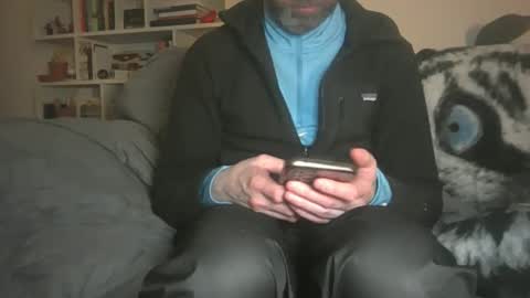 Snapshot of geon2xx chatting on March 12, 2025, 12:53 am Geon online show from March 12, 2025, 12:53 am