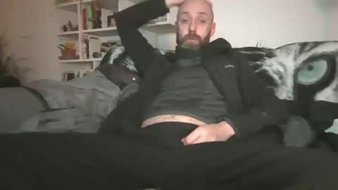 Snapshot of geon2xx chatting on November 7, 2025, 12:43 am Geon online show from November 7, 2025, 12:43 am