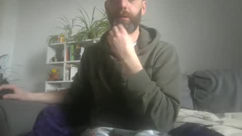 Snapshot of geon2xx chatting on November 10, 2025, 12:26 pm Geon online show from November 10, 2025, 12:26 pm