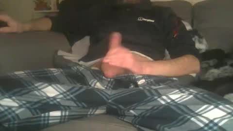 Snapshot of geon2xx chatting on November 12, 2025, 4:51 pm Geon online show from November 12, 2025, 4:51 pm