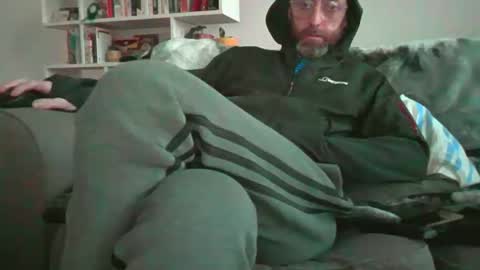 Geon online show from March 3, 2026, 5:52 pm