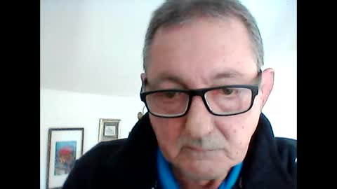 Snapshot of georg1412 chatting on November 6, 2025, 12:39 pm georg1412 online show from November 6, 2025, 12:39 pm