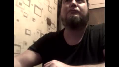 Snapshot of george84xxx chatting on October 8, 2025, 7:33 pm GeOOXXX online show from October 8, 2025, 7:33 pm