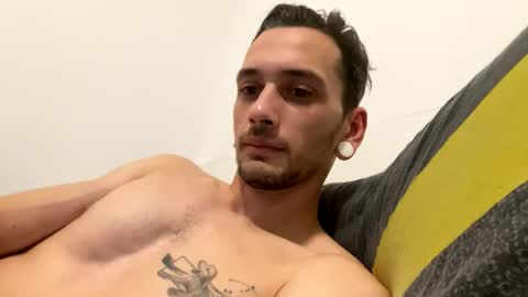 Snapshot of georgek0011 chatting on January 10, 2026, 12:45 am georgek0011 online show from January 10, 2026, 12:45 am